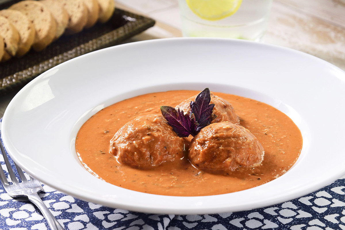 4 рецепта фрикаделек с начинками и соусами